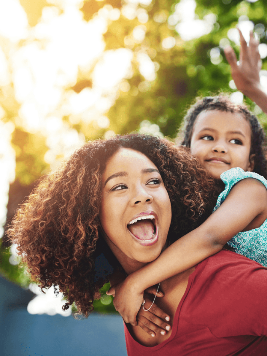 Familia con cobertura de seguro médico en EE.UU. | Family with health insurance coverage in the US